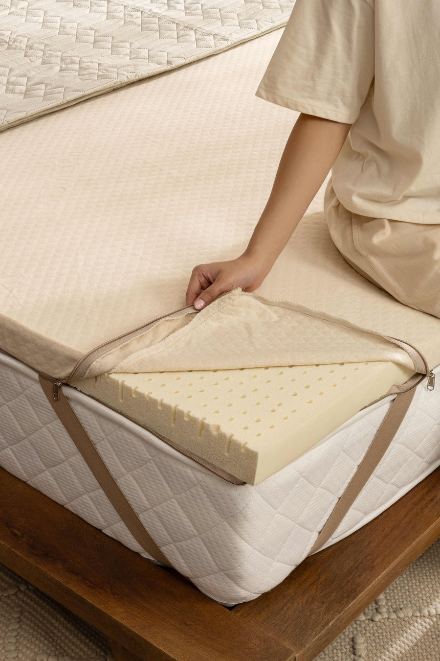 What's inside The Organic Topper.